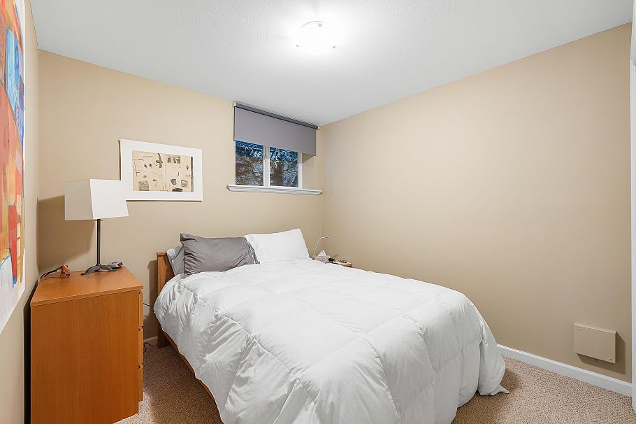 2958 Mahon Avenue North Vancouver, BC - 33