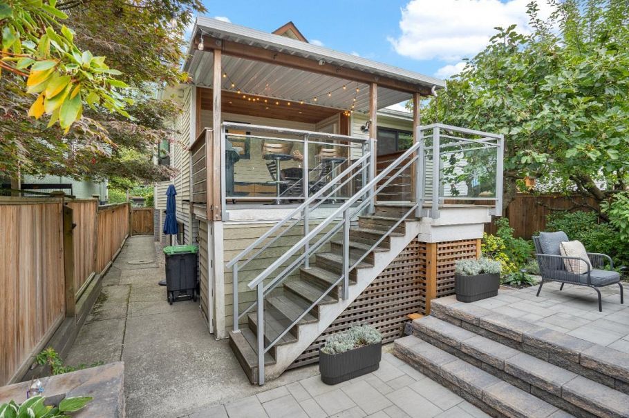 614 E 14th Avenue Vancouver, BC - 29