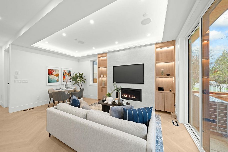 1 1967 E 13th Avenue Vancouver, BC - 9