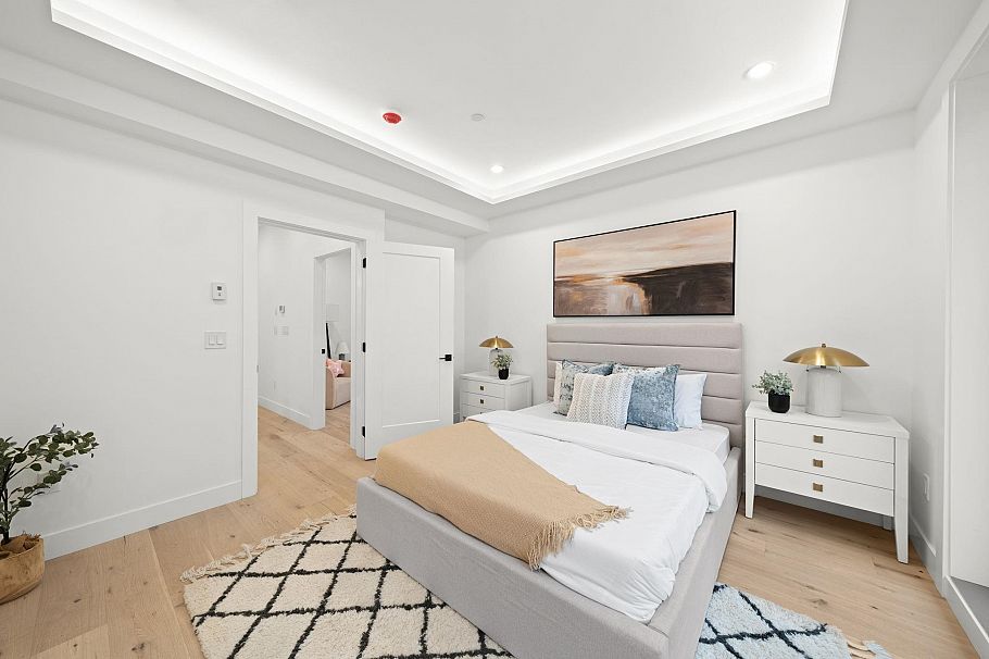 1 1967 E 13th Avenue Vancouver, BC - 21