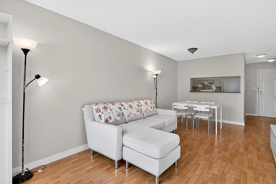 1201 5189 Gaston Street Vancouver, BC - 5