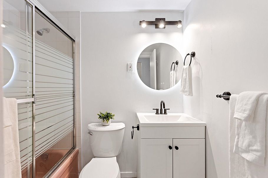 601 1850 Comox Street Vancouver, BC - 20