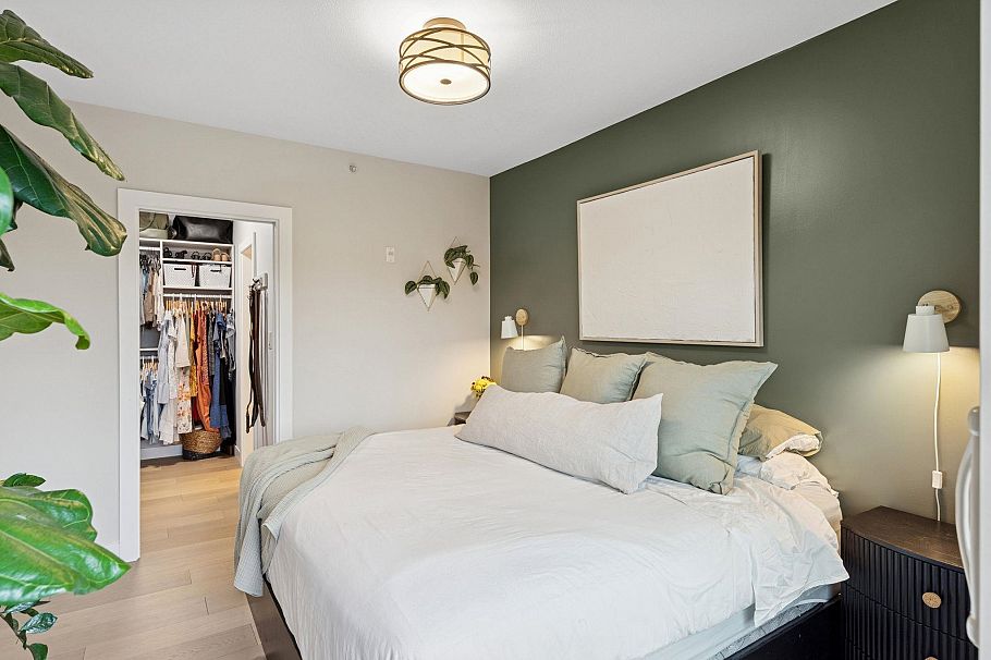 403 1330 Marine Drive North Vancouver, BC - 17