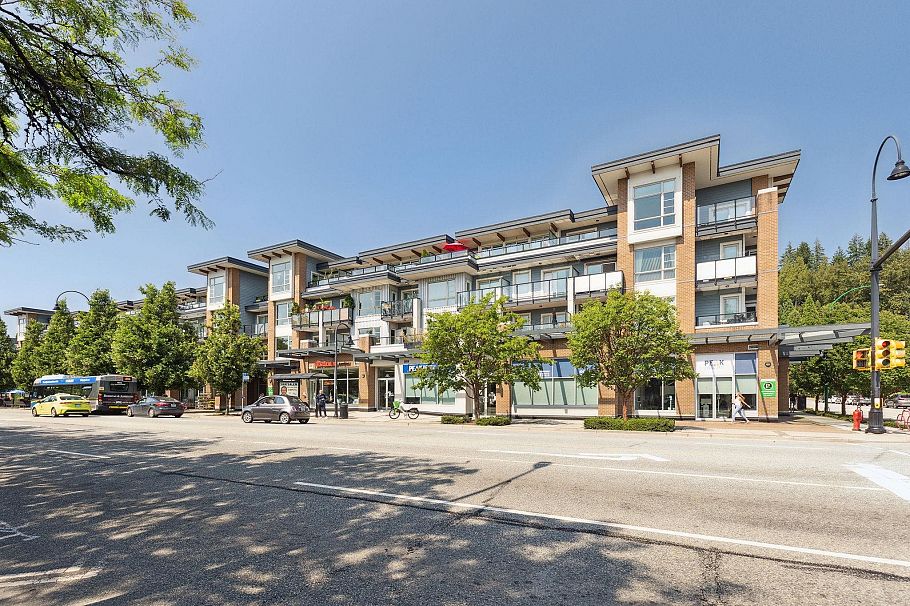 403 1330 Marine Drive North Vancouver, BC - 2