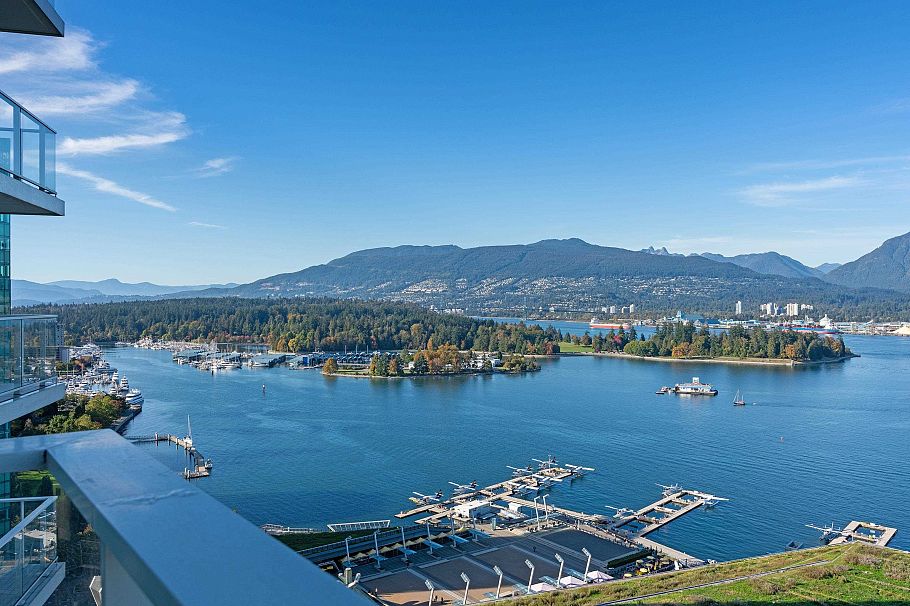 2701 1011 W Cordova Street Vancouver, BC - 4