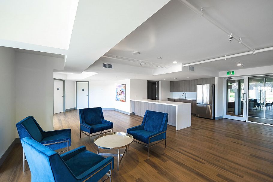 809 8699 Hazelbridge Way Richmond, BC - 27