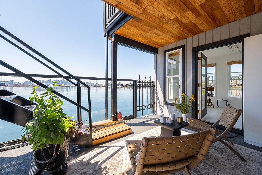 A27 415 W Esplanade Avenue North Vancouver, BC - 29