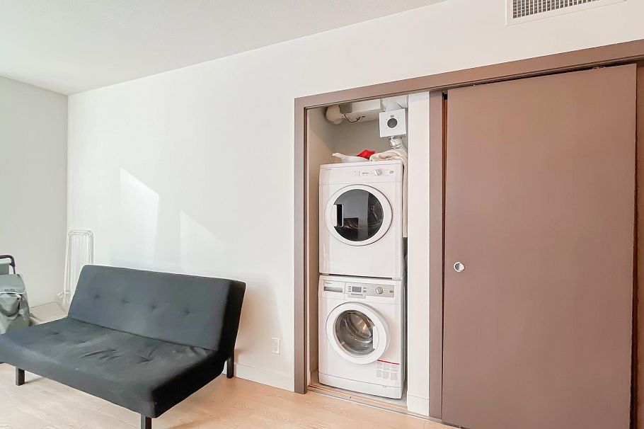 805 68 Smithe Street Vancouver, BC - 11