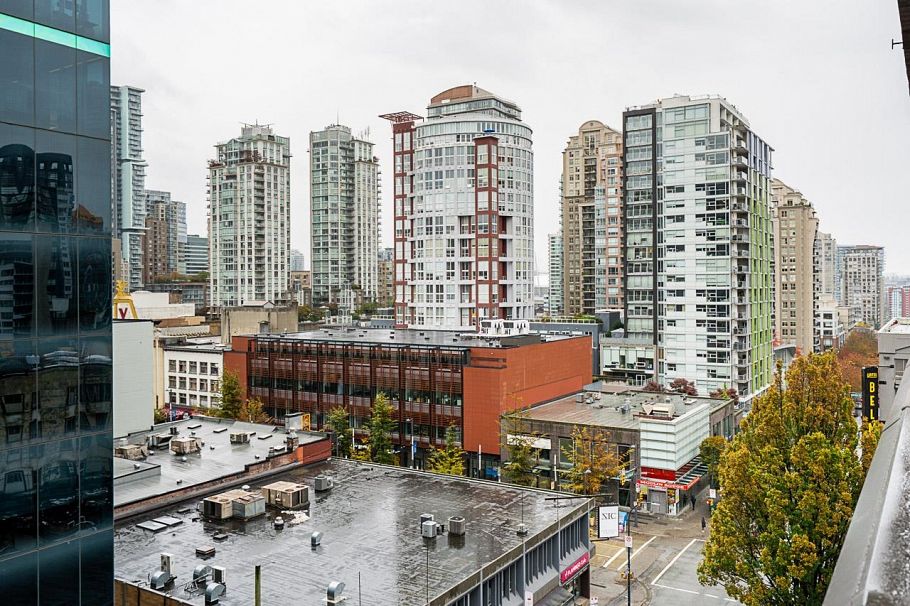 702 1010 Howe Street Vancouver, BC - 21