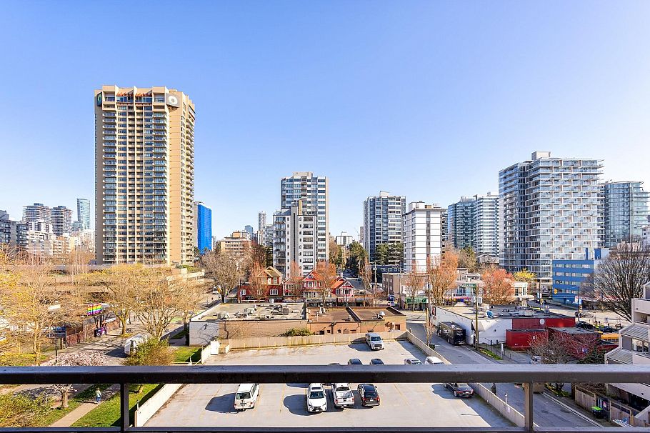 601 1850 Comox Street Vancouver, BC - 12