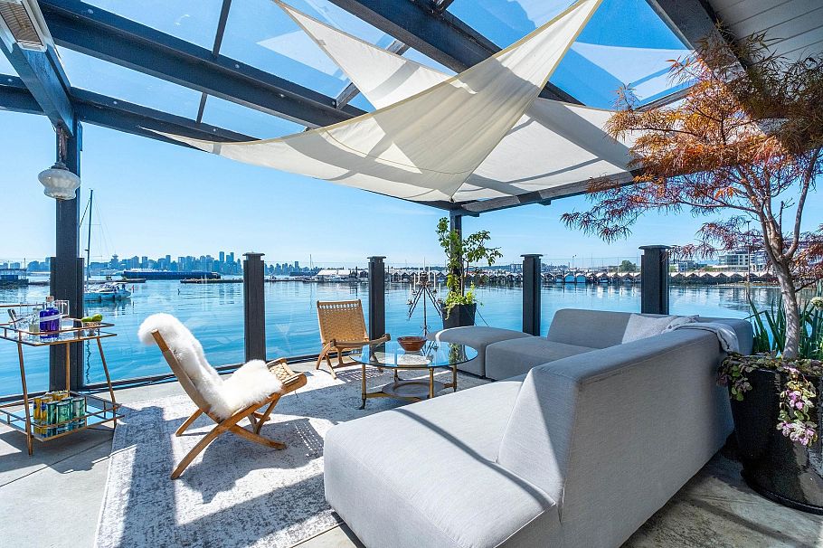 A27 415 W Esplanade Avenue North Vancouver, BC - 24