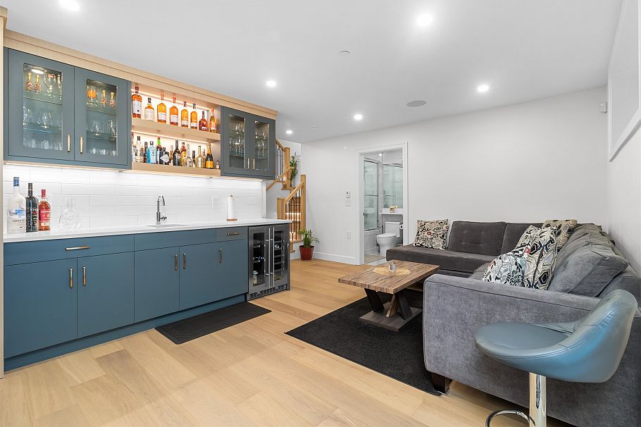 7662 French Street Vancouver, BC - 15