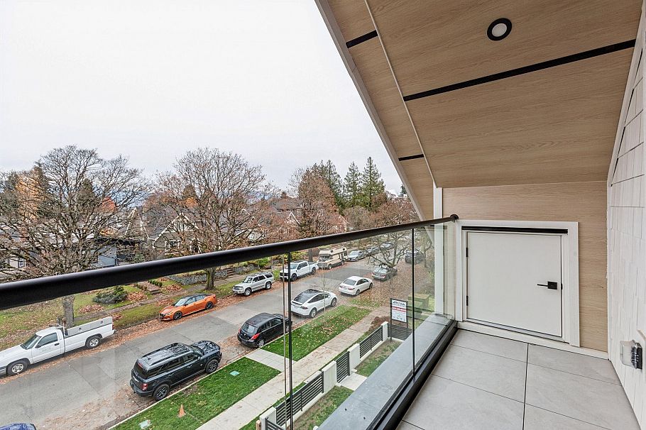 1 448 W 20th Avenue Vancouver, BC - 25