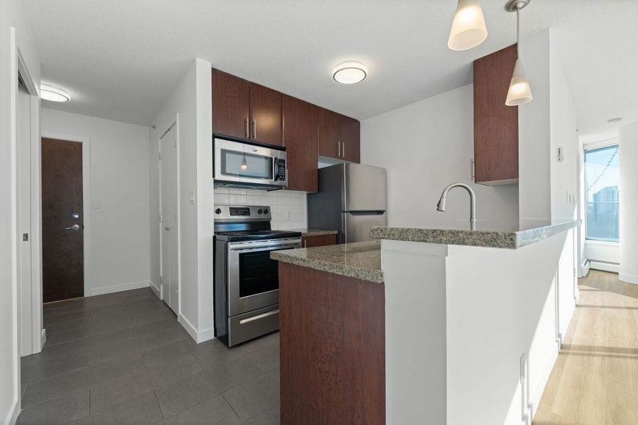 602 58 Keefer Place Vancouver, BC - 13