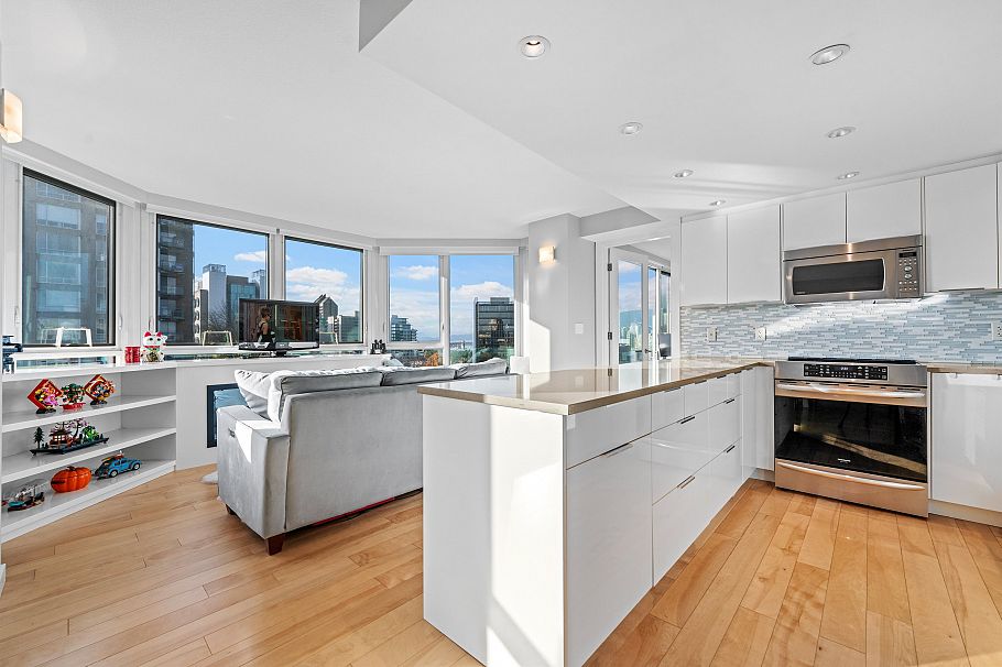 911 500 W 10th Avenue Vancouver, BC - 5