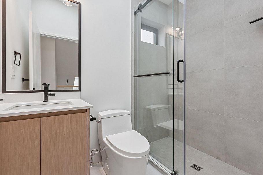 1 448 W 20th Avenue Vancouver, BC - 19