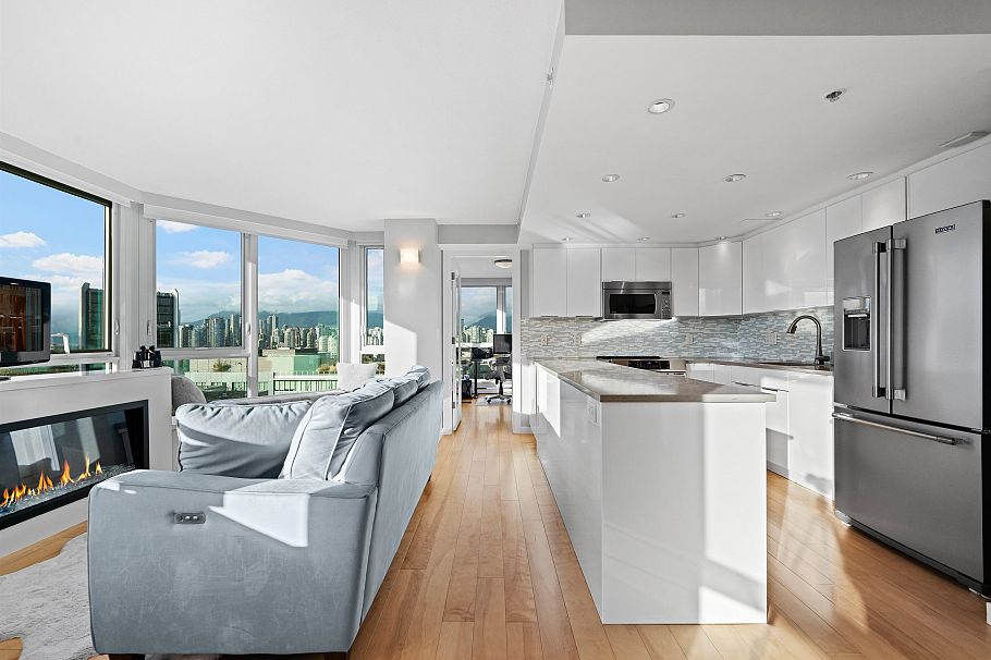 911 500 W 10th Avenue Vancouver, BC - 9