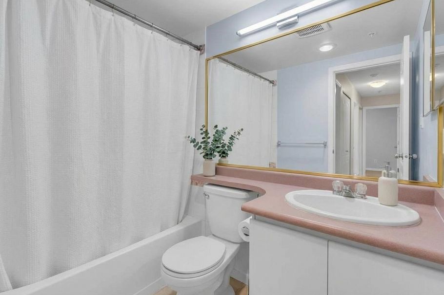 910 3489 Ascot Place Vancouver, BC - 4