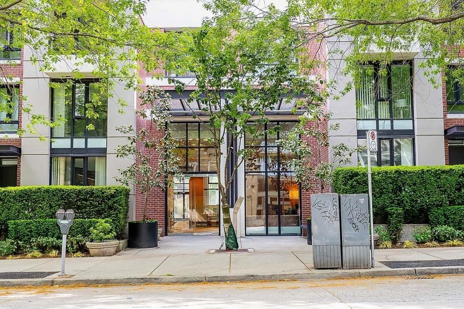 2705 977 Mainland Street Vancouver, BC - 2