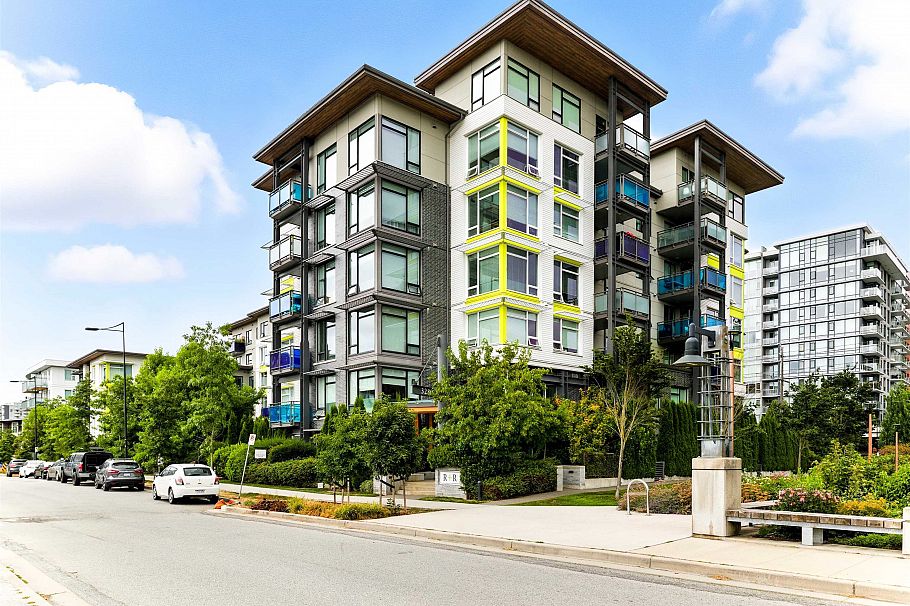 207 3289 Riverwalk Avenue Vancouver, BC - 1