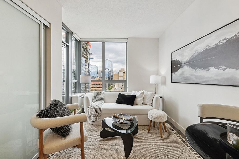 2203 1308 Hornby Street Vancouver, BC - 2