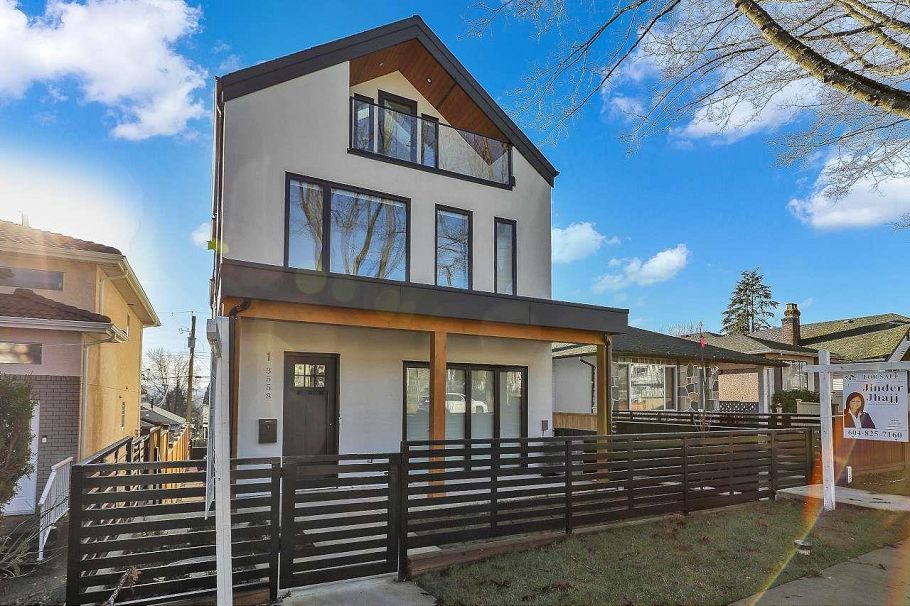 1 3558 Turner Street Vancouver, BC - 3