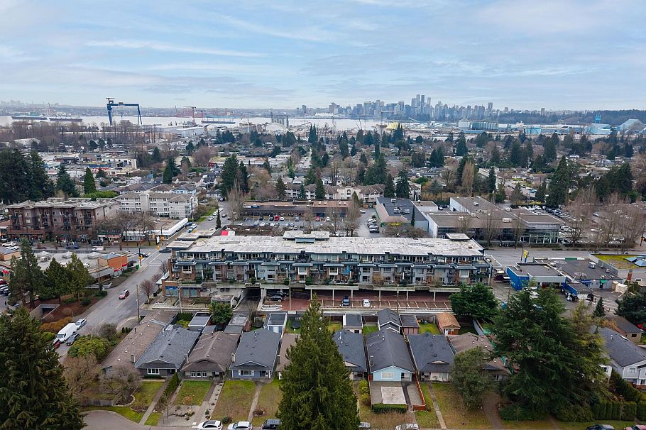 403 1330 Marine Drive North Vancouver, BC - 32