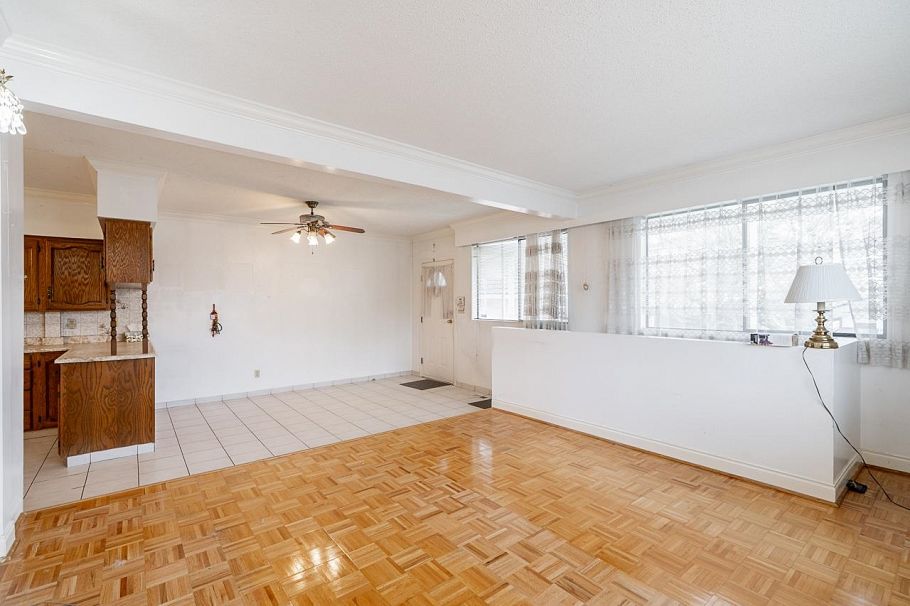 2604 E 19th Avenue Vancouver, BC - 11