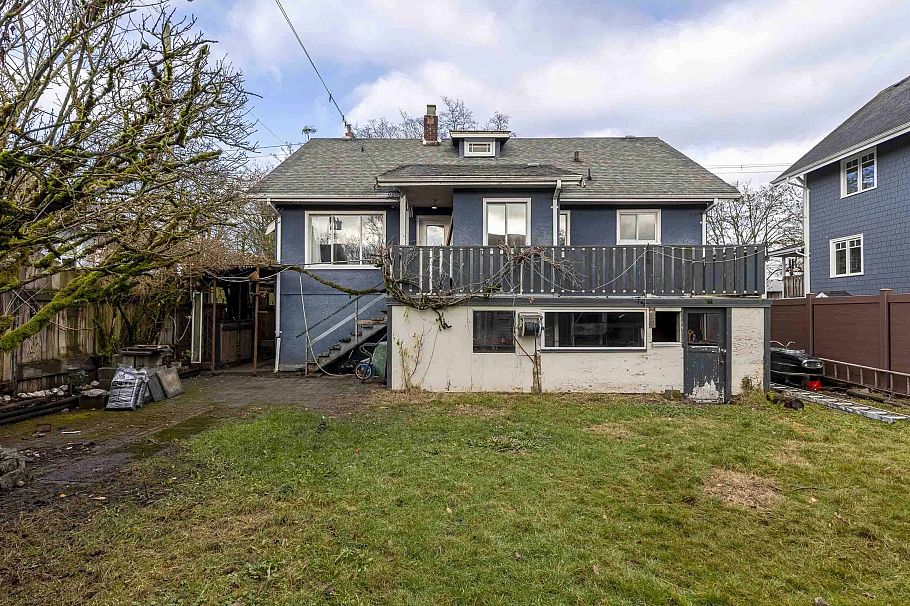 3056 W 6th Avenue Vancouver, BC - 31