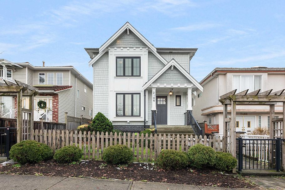 2496 Brock Street Vancouver, BC - 21