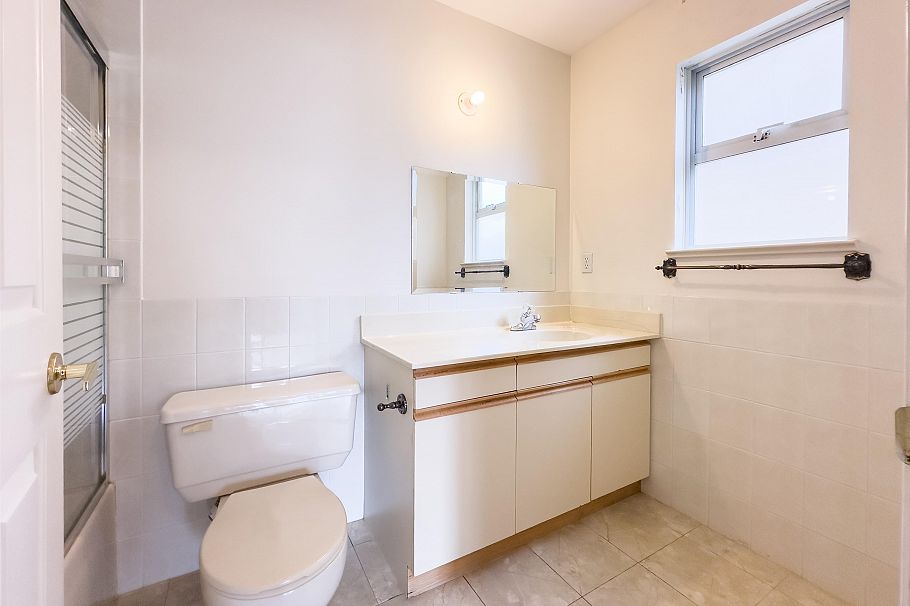 3630 Cambridge Street Vancouver, BC - 23