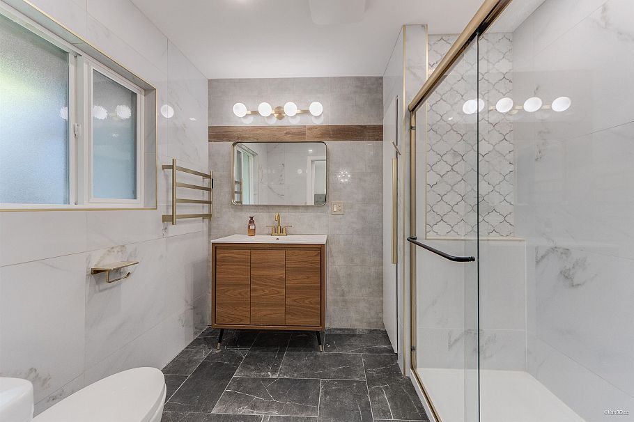 4491 Primrose Lane North Vancouver, BC - 29