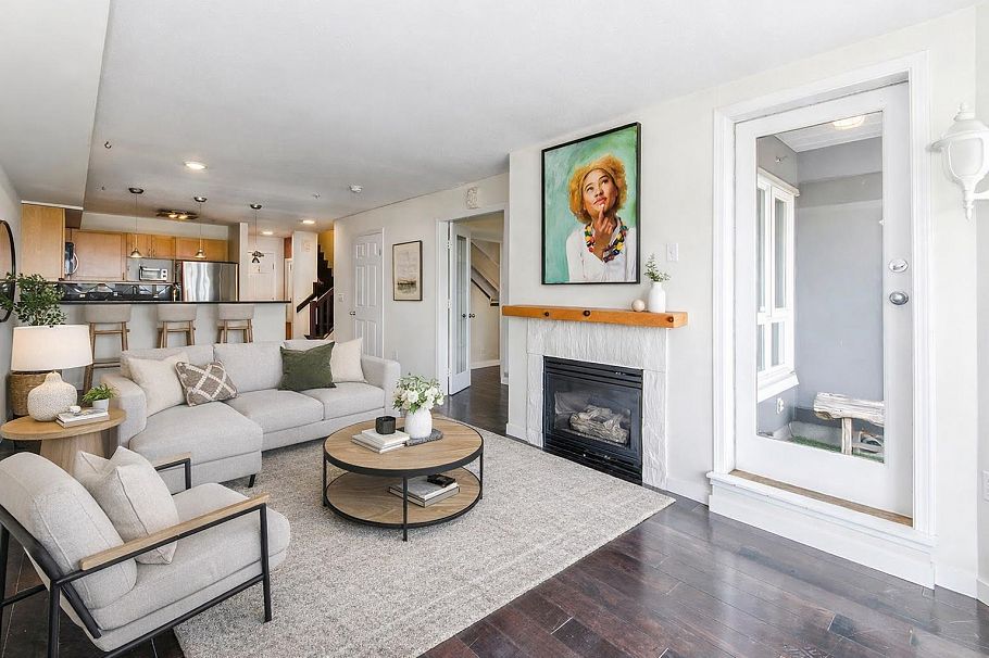 308 1707 Charles Street Vancouver, BC - 1