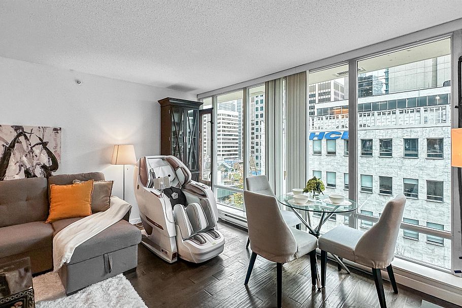 616 610 Granville Street Vancouver, BC - 5