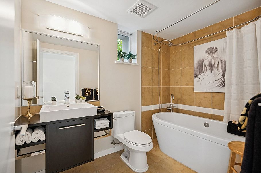 239 188 Keefer Place Vancouver, BC - 16