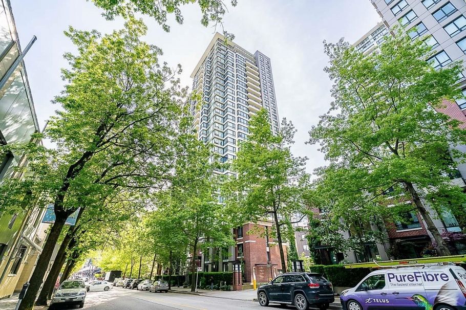 2705 977 Mainland Street Vancouver, BC - 1