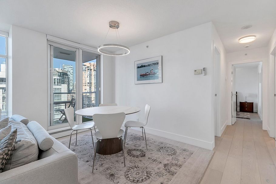 1608 198 Aquarius Mews Vancouver, BC - 10