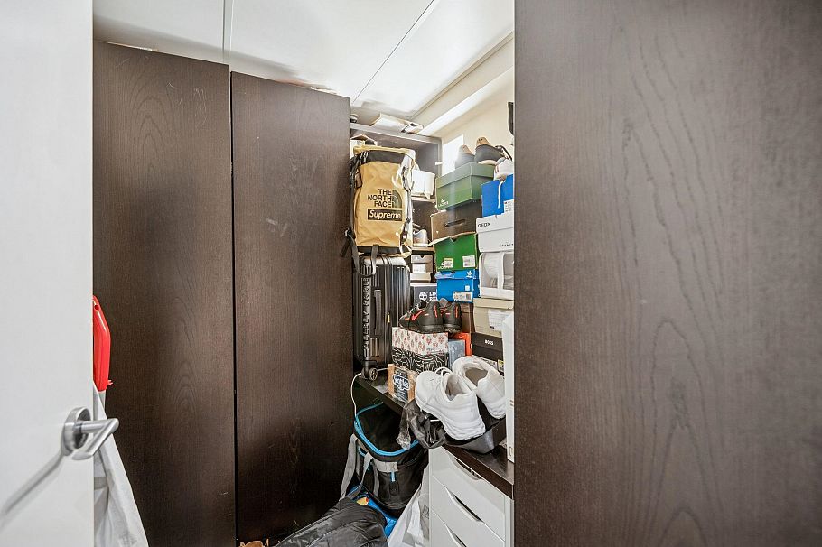 301 1055 Richards Street Vancouver, BC - 17