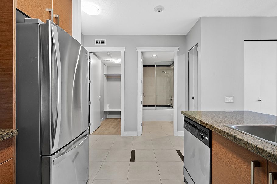 902 4250 Dawson Street Burnaby, BC - 14