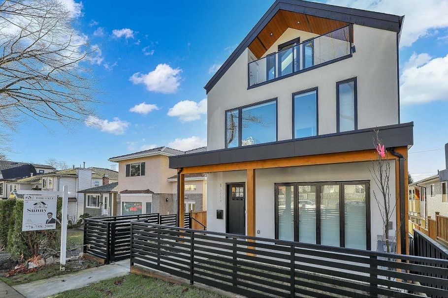 2 3558 Turner Street Vancouver, BC - 3