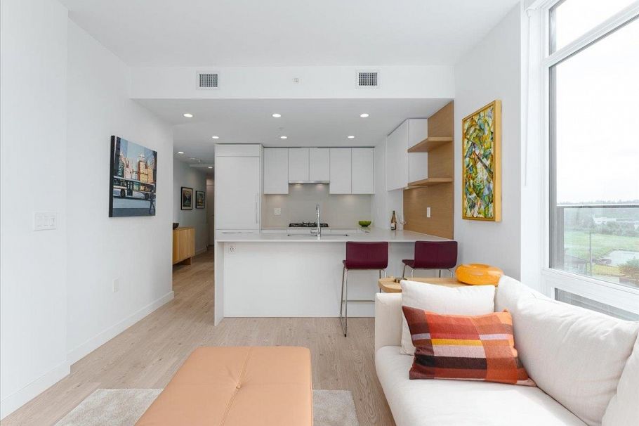 502 2181 Madison Avenue Burnaby, BC - 4