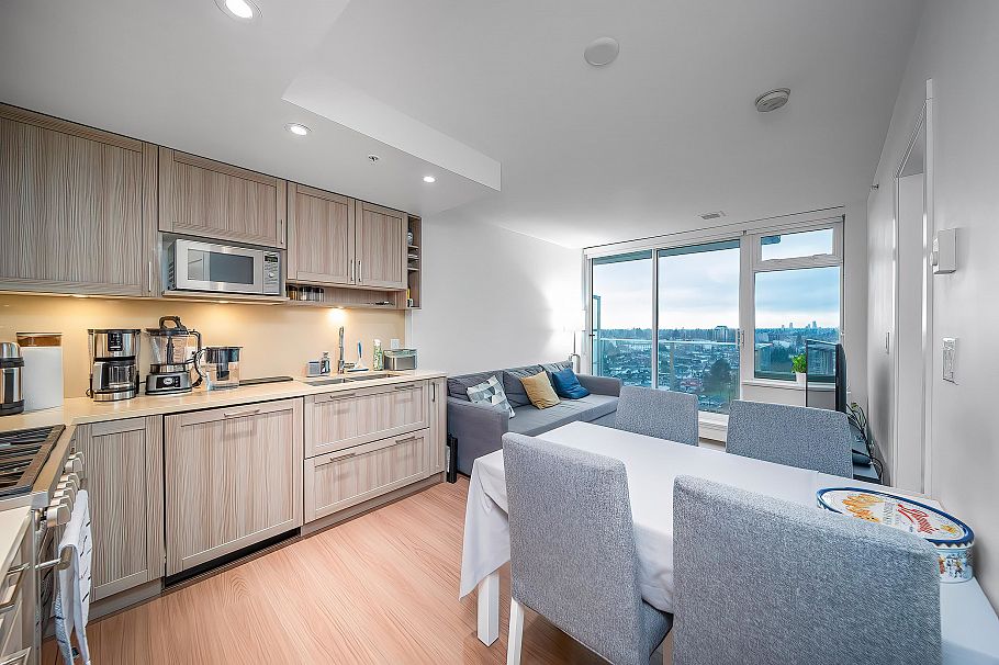 1907 5470 Ormidale Street Vancouver, BC - 4