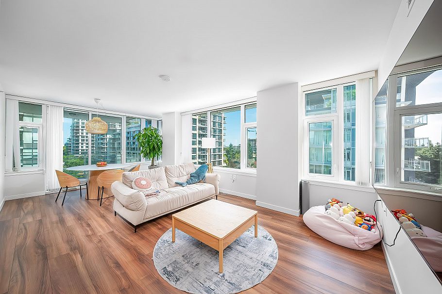 809 8699 Hazelbridge Way Richmond, BC - 6