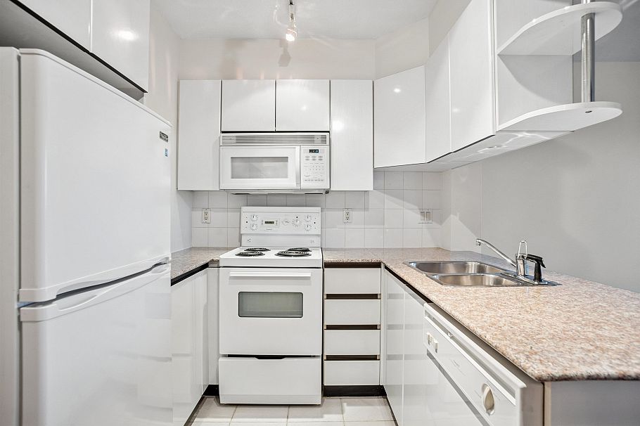 2409 1189 Howe Street Vancouver, BC - 5