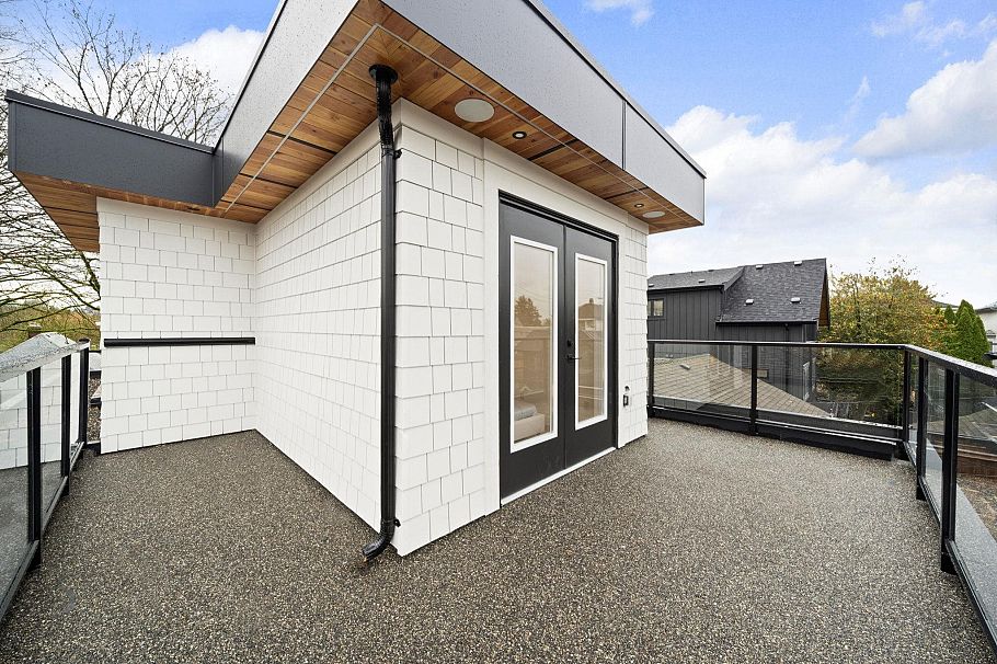 2 1967 E 13th Avenue Vancouver, BC - 29