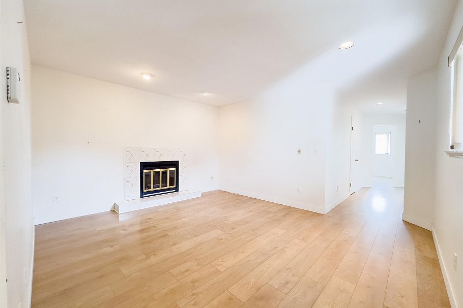 3630 Cambridge Street Vancouver, BC - 4