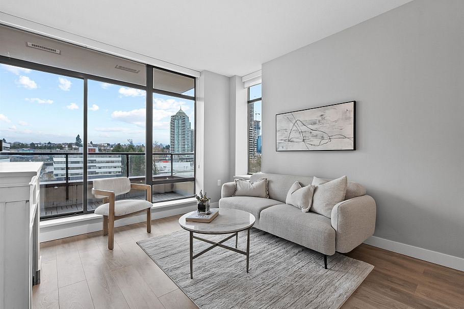 902 4250 Dawson Street Burnaby, BC - 4