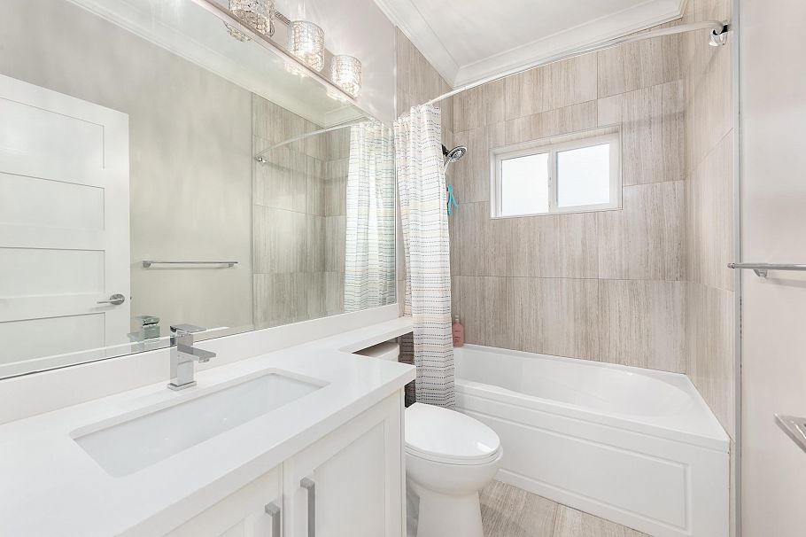 2496 Brock Street Vancouver, BC - 19