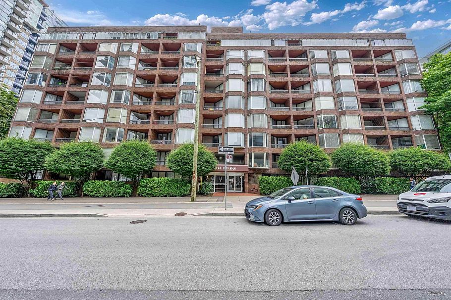 512 950 Drake Street Vancouver, BC - 1