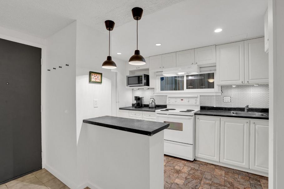 614 E 14th Avenue Vancouver, BC - 22